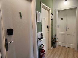 B&B Green
