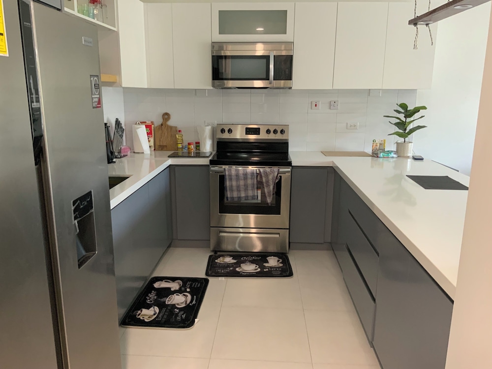 2bed Apartment - Pool, Garden, Parking