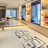 Luxe and Modern Duplex in Difc