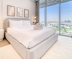 Luxe and Modern Duplex in Difc