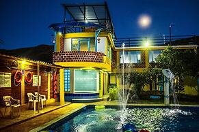 Alex Contry House