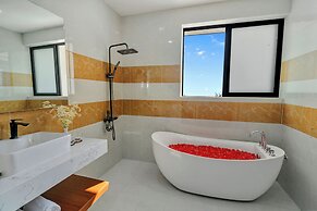 LangCo Bay Retreat