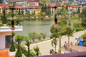 Sapa Crown Hotel