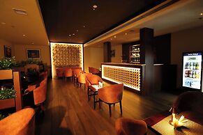 Magnet Hotel