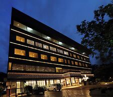 Magnet Hotel