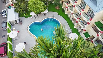 Mermaid Beach Resort