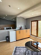 Bungaport Bungalows&Suites