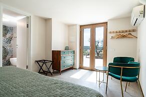 Villa L'Arco in Col with jacuzzi tub