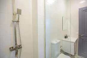 Seventh floor apartment