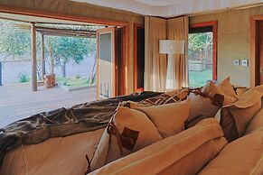 Nuyanaya River Camp
