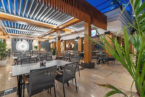 Simus Beach Hotel