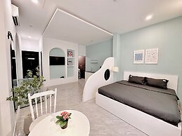 Corgi House Danang