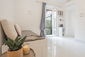 Luce Apartment in Como
