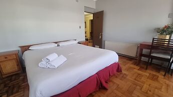 Hotel Dikran