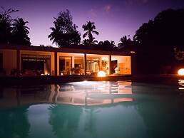 Villa Joyosa- Las Terrenas Beachfront Villa