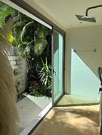 Villa Joyosa- Las Terrenas Beachfront Villa