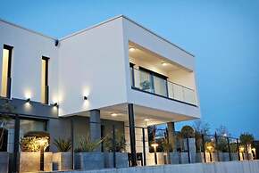 Villa Seabatical
