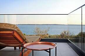 Villa Seabatical