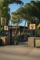 Kumkat Hotel