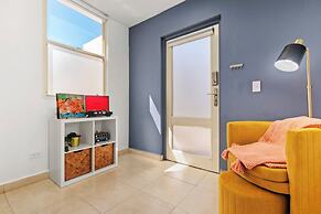 Cacique by Otium