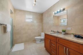 Cacique by Otium