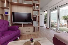 Waterfront Apartment Petrovina