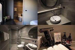 J Youai House