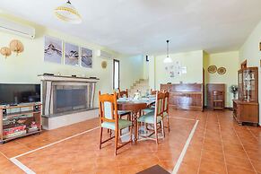 Villa Mattalia 500m From Sea