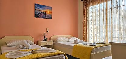 Chariclia Hotel