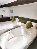 The New Inn