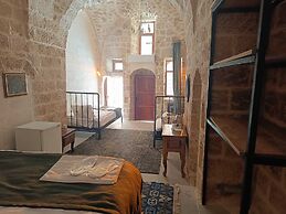 ARYAN OTEL