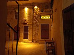 ARYAN OTEL
