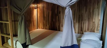 MEDITERRANEO HOSTEL