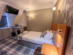 The Quayside Hotel and Bar