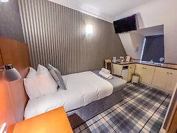 The Quayside Hotel and Bar