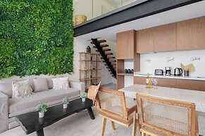 Moderno Loft Temple II A112 By Sandy Powerful