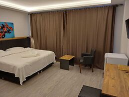 Çardak Alti Otel