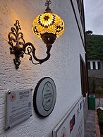 Çardak Alti Otel