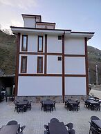 Çardak Alti Otel