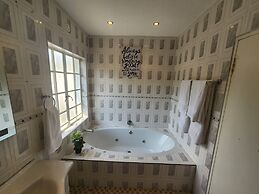 Silver Gates BnB