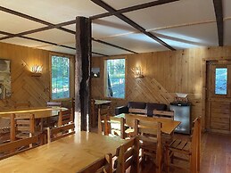Beaverfoot Lodge