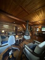 Beaverfoot Lodge