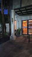 Nico's Hotel 2