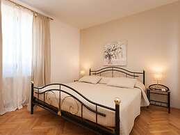 Villa Rosy Comfortable Holiday Residence