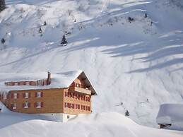 Majestic Apartment in Schrocken