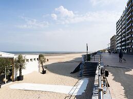 Chalet in Middelkerke Near the Beach