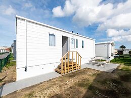 Chalet in Middelkerke Near the Beach