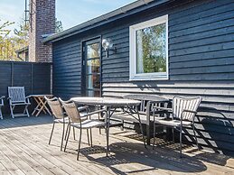 6 Person Holiday Home in Glesborg