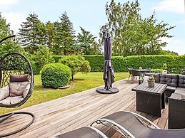 8 Person Holiday Home in Hadsund