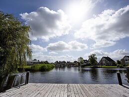 Holiday Home Sneekermeer Waterfront